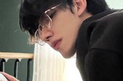 哪里可以下载高清帅哥头像_帅哥头像大全免费网站