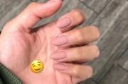 纯色美甲图片大全_适合黄皮吗