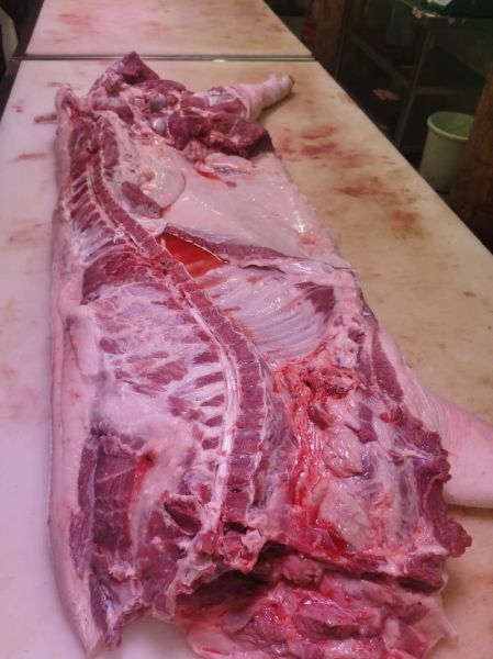 梦到卖猪肉是什么意思_梦见卖猪肉好不好