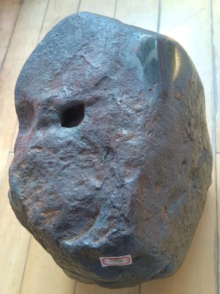 梦到陨石是什么意思_梦见陨石坠落预示什么