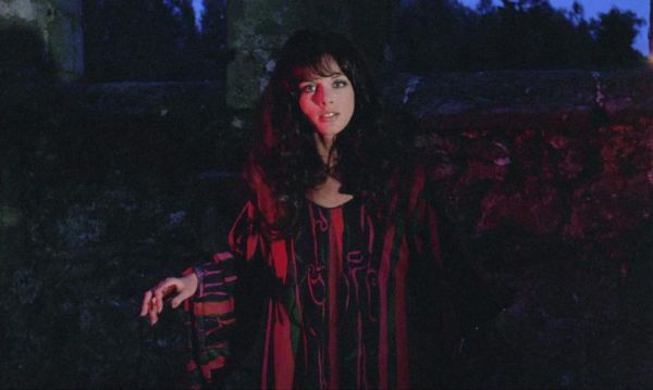 血玫瑰迅雷下载_血玫瑰迅雷下载安全吗