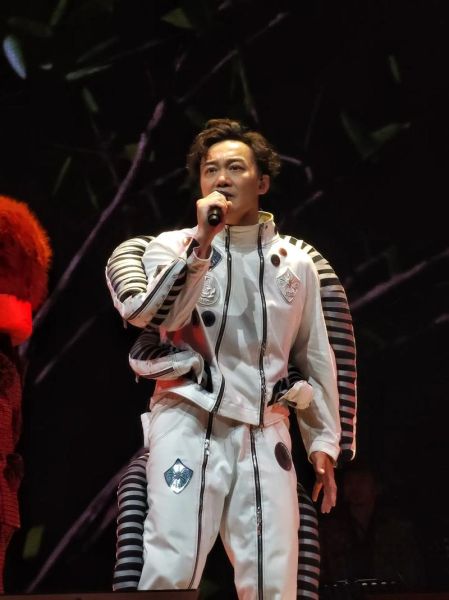 陈奕迅图片大全_哪里可以下载高清图