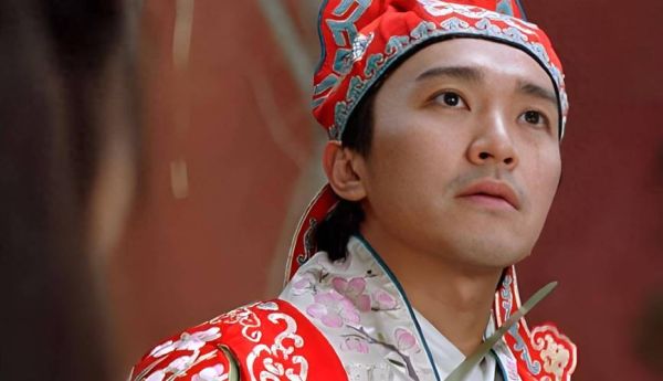 周星驰图片大全哪里找_周星驰经典剧照合集