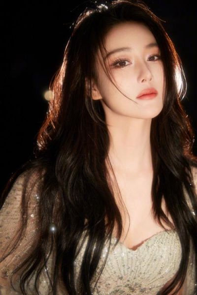 张馨予图片大全哪里找_张馨予高清壁纸怎么下载