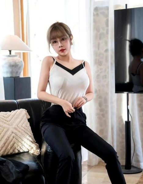 王雨纯图片大全_王雨纯写真在哪里看