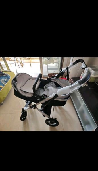 宝宝几个月可以坐婴儿车_新生儿几个月能坐推车