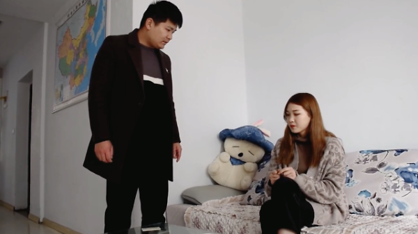 背着丈夫迅雷下载_安全吗