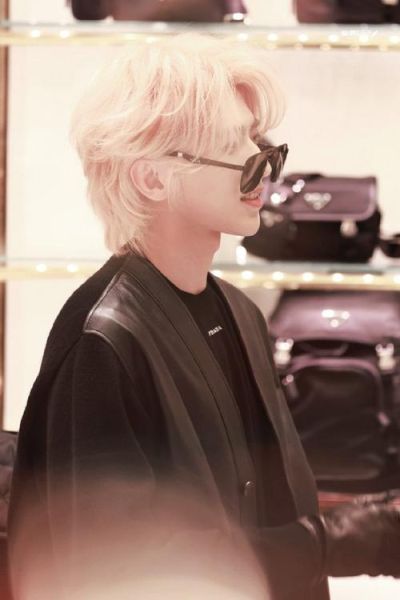 蔡徐坤图片大全_哪里找高清无水印