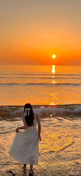 女生背影图片大全_如何拍出高级感