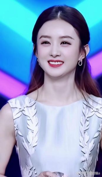 赵丽颖可爱图片大全_哪里可以下载高清图