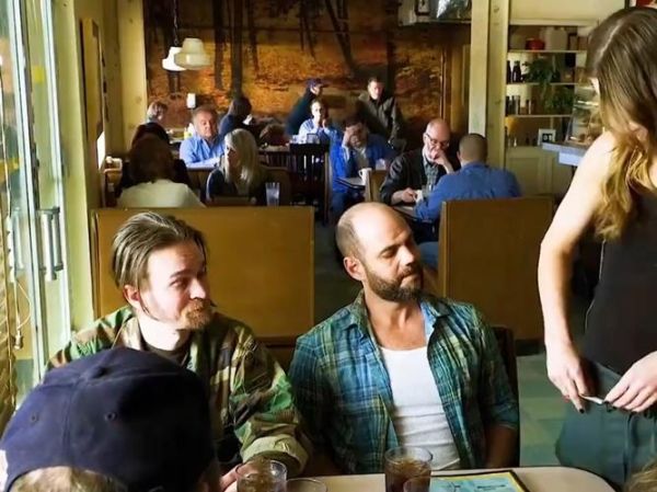 黑吃黑迅雷下载_哪里能看完整版