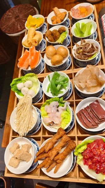 吃火锅图片大全_火锅配菜怎么摆盘好看