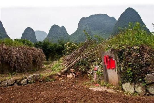 孕妇梦到坟墓是什么意思_孕妇梦见坟墓预示什么