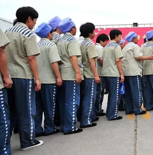 梦到出狱是什么意思_梦到出狱预示什么