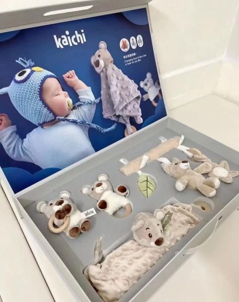 刚出生的宝宝送什么礼物好_实用又走心的新生儿礼物推荐